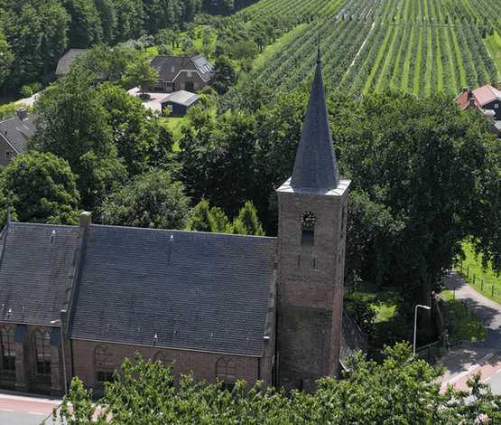 Hervormde kerk aan de dijk Tienhoven aan de Lek